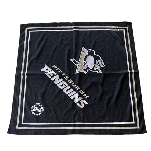 NHL Pro.FAN.ity by Littlearth Pittsburgh Penguins Kerchief Pocket Square 22x22 - Picture 1 of 6